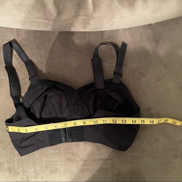 Vintage bullet bra black great condition 50s 60’s - Picture 6 of 8